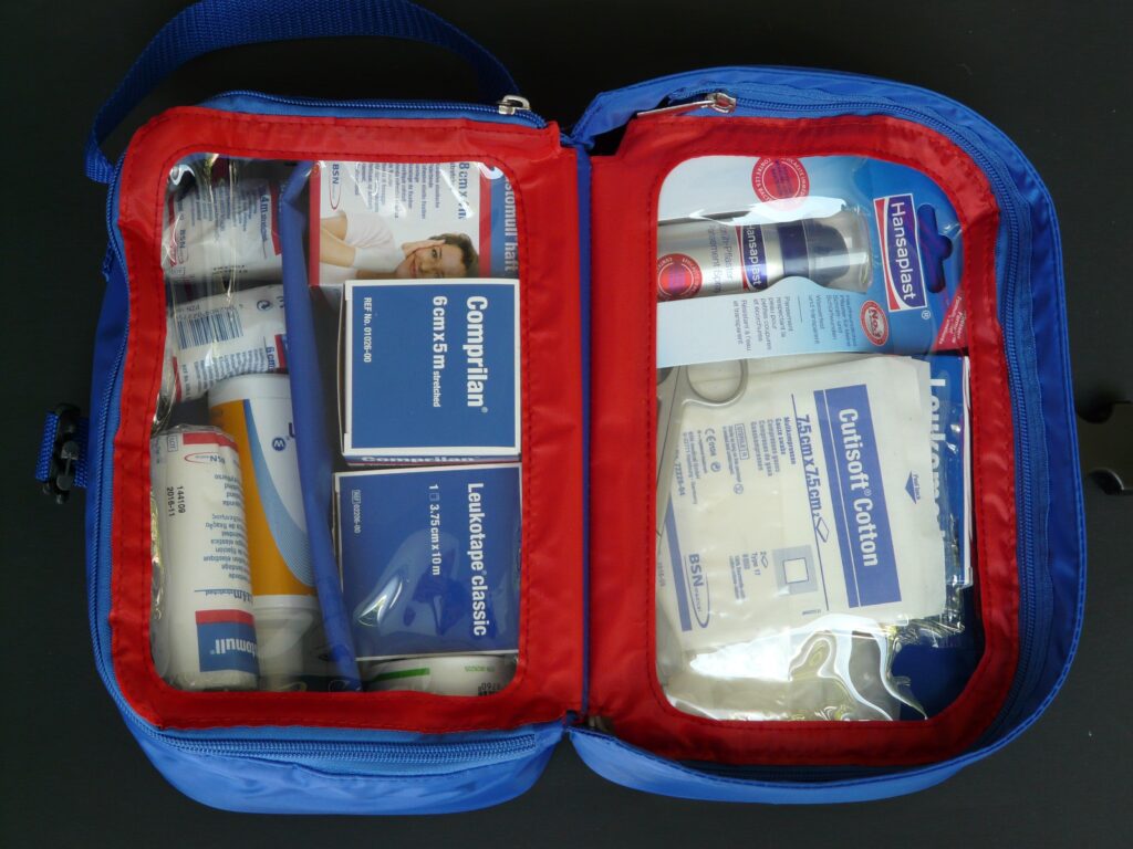 outdoor medical kit
